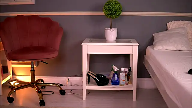 LucyxRios online show from 11.20.25