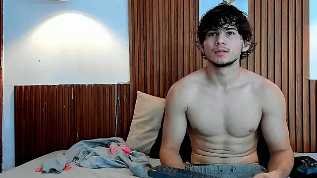 Snapshot of Jhossua_ chatting on 09.15.25 Jhossua  online show from 09.15.25