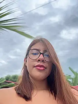 sara calderon online show from 04.07.26