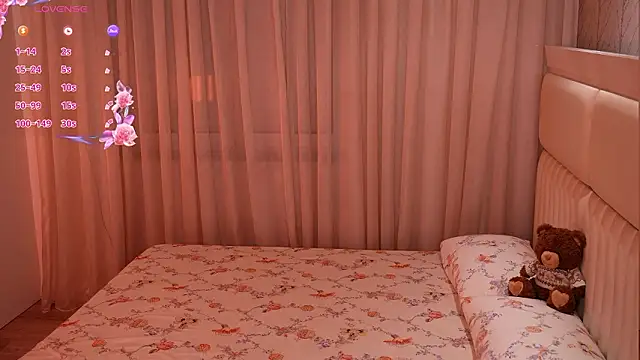 Snapshot of LiaGotti chatting on 02.02.26 LiaGotti online show from 02.02.26