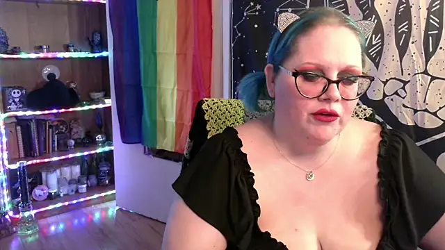 Kinky Witch online show from 11.18.25