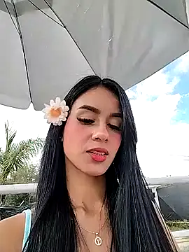 Snapshot of Juliana_Xander chatting on 10.24.25 Juliana Xander online show from 10.24.25