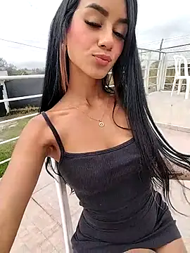 Juliana Xander online show from 11.26.25