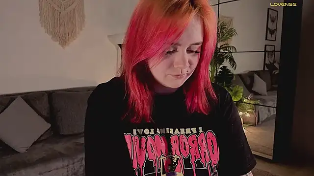 lunaalli online show from 04.05.26