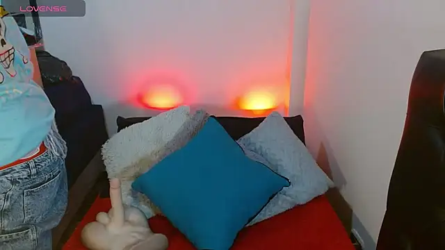 Snapshot of KrystalAdams chatting on 09.18.25 KrystalAdams online show from 09.18.25