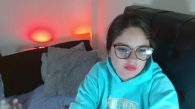 Snapshot of KrystalAdams chatting on 10.09.25 KrystalAdams online show from 10.09.25
