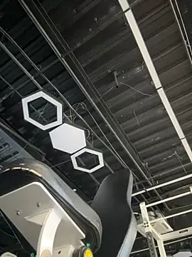 Ninazhang online show from 10.19.25