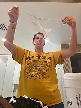 sweetsirenn online show from 11.08.25