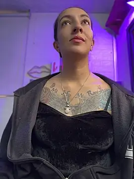 Snapshot of SALOME_KORLAND chatting on 05.17.26 SALOME KORLAND online show from 05.17.26