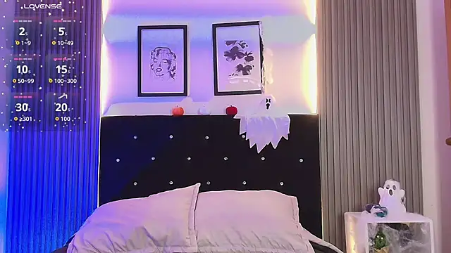 ashlycarteer online show from 10.14.25