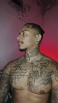 Snapshot of David_tatto1 chatting on 02.05.26 David tatto1 online show from 02.05.26