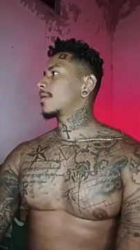 Snapshot of David_tatto1 chatting on 02.08.26 David tatto1 online show from 02.08.26