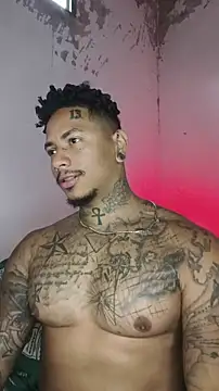 Snapshot of David_tatto1 chatting on 02.08.26 David tatto1 online show from 02.08.26