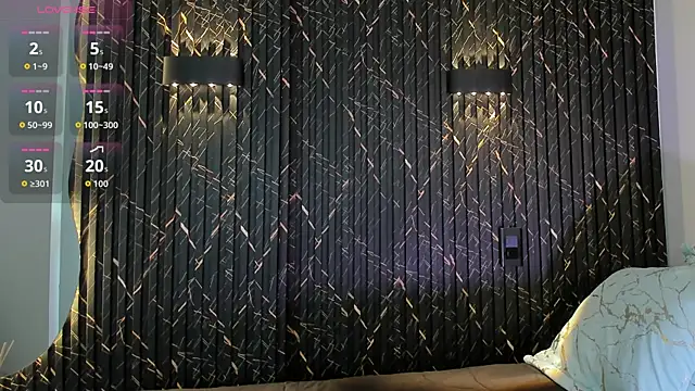 ZOETTAYLOR online show from 10.10.25