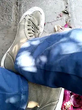 Snapshot of Ravenvodka chatting on 09.08.25 Ravenvodka online show from 09.08.25