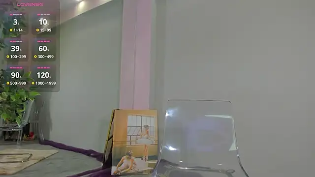 MayaHellen online show from 10.10.25