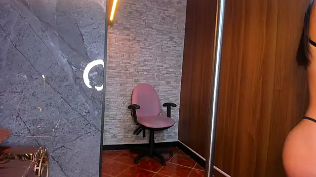 Stephany Rodriguez online show from 12.14.25