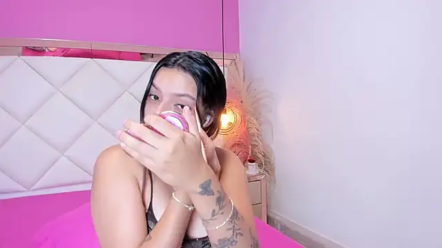 Lucianaa Collins online show from 10.30.25