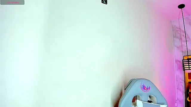 Snapshot of Luciifeer_ chatting on 11.06.25 Luciifeer online show from 11.06.25