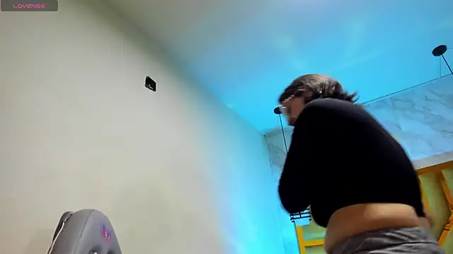 Snapshot of Luciifeer_ chatting on 01.05.26 Luciifeer online show from 01.05.26