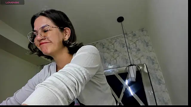 Snapshot of Luciifeer_ chatting on 01.11.26 Luciifeer online show from 01.11.26