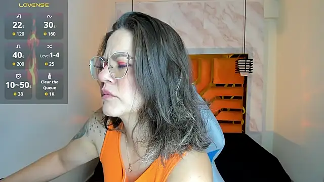 Snapshot of Luciifeer_ chatting on 06.01.26 Luciifeer online show from 06.01.26