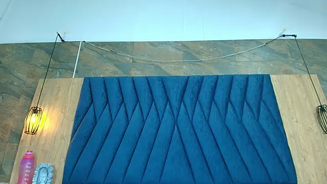 Emma Valencia 001 online show from 09.13.25