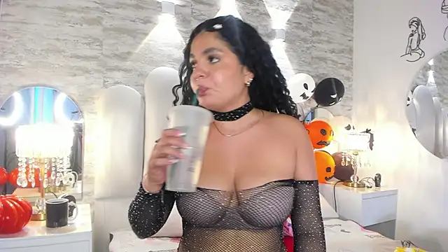 Yassy vazquez online show from 10.09.25