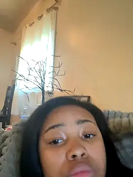 Snapshot of nuttybutter999999 chatting on 10.21.25 nuttybutter999999 online show from 10.21.25