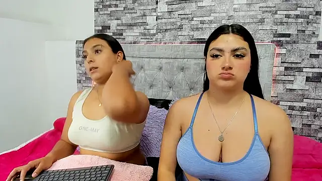 nicolexxaleja online show from 12.18.25