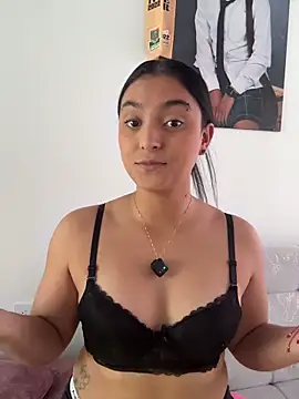 nicolexxaleja online show from 02.19.26