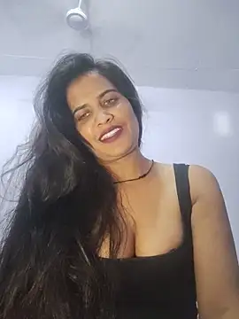 Snapshot of cute_radhikaa chatting on 06.12.26 cute radhikaa online show from 06.12.26