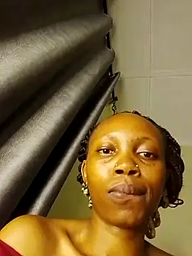 SeffieLucy online show from 11.16.25