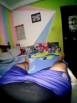 Snapshot of JesVel chatting on 10.04.25 JesVel online show from 10.04.25