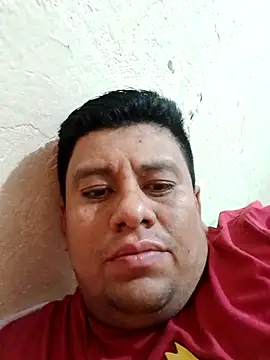 Snapshot of JesVel chatting on 10.25.25 JesVel online show from 10.25.25