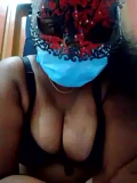 Snapshot of boosypussy chatting on 04.29.26 boosypussy online show from 04.29.26