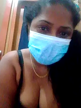 Snapshot of boosypussy chatting on 04.30.26 boosypussy online show from 04.30.26