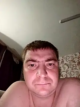 Snapshot of _DON-HULIGAN_ chatting on 11.24.25 DON-HULIGAN online show from 11.24.25