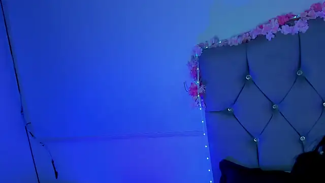 antonieta23 online show from 12.20.25