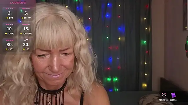 Laura Gol online show from 12.03.25