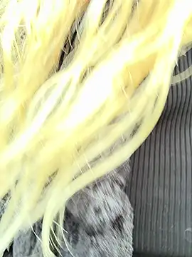 Bikergirl 97 online show from 10.18.25