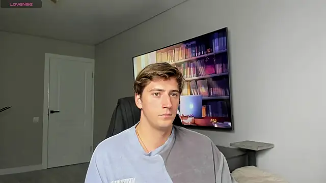 Snapshot of DaniHort chatting on 05.10.26 DaniHort online show from 05.10.26