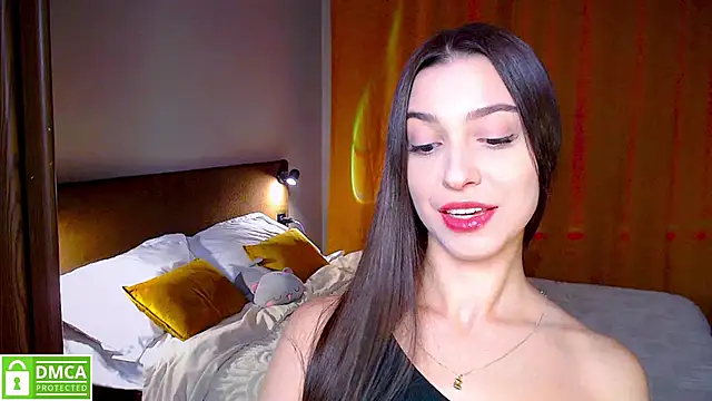 Snapshot of elza_rose chatting on 10.29.25 elza rose online show from 10.29.25