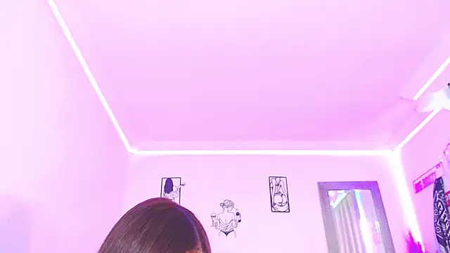 Snapshot of Anna_belly chatting on 06.15.26 Anna belly online show from 06.15.26