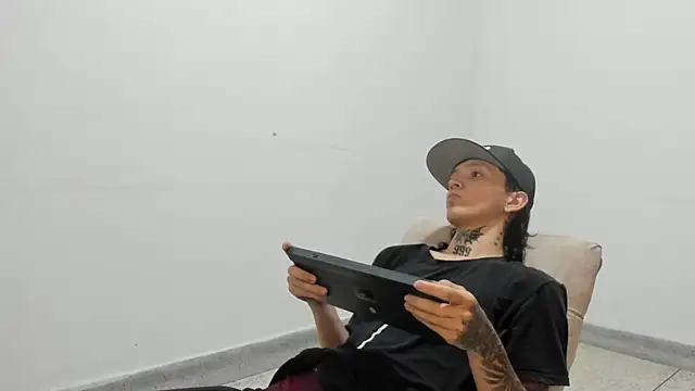 StraightBoy Nick online show from 03.27.26