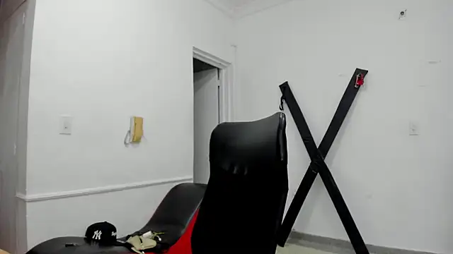 StraightBoy Nick online show from 04.16.26