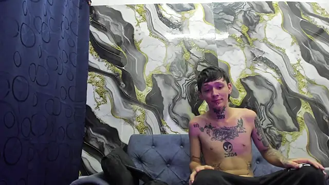 Snapshot of StraightBoy_Nick chatting on 05.20.26 StraightBoy Nick online show from 05.20.26