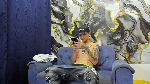 Snapshot of StraightBoy_Nick chatting on 05.31.26 StraightBoy Nick online show from 05.31.26