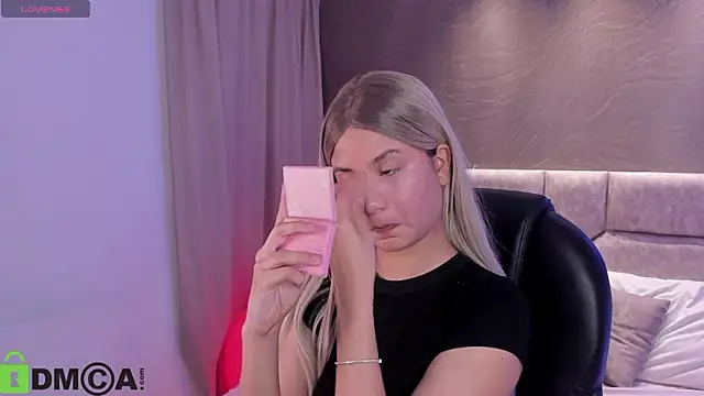 Arinextdoor online show from 02.01.26