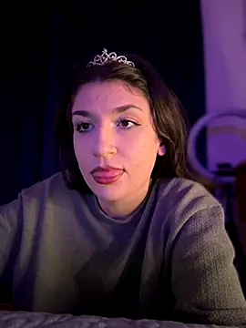 ScarletBloom  online show from 12.03.25